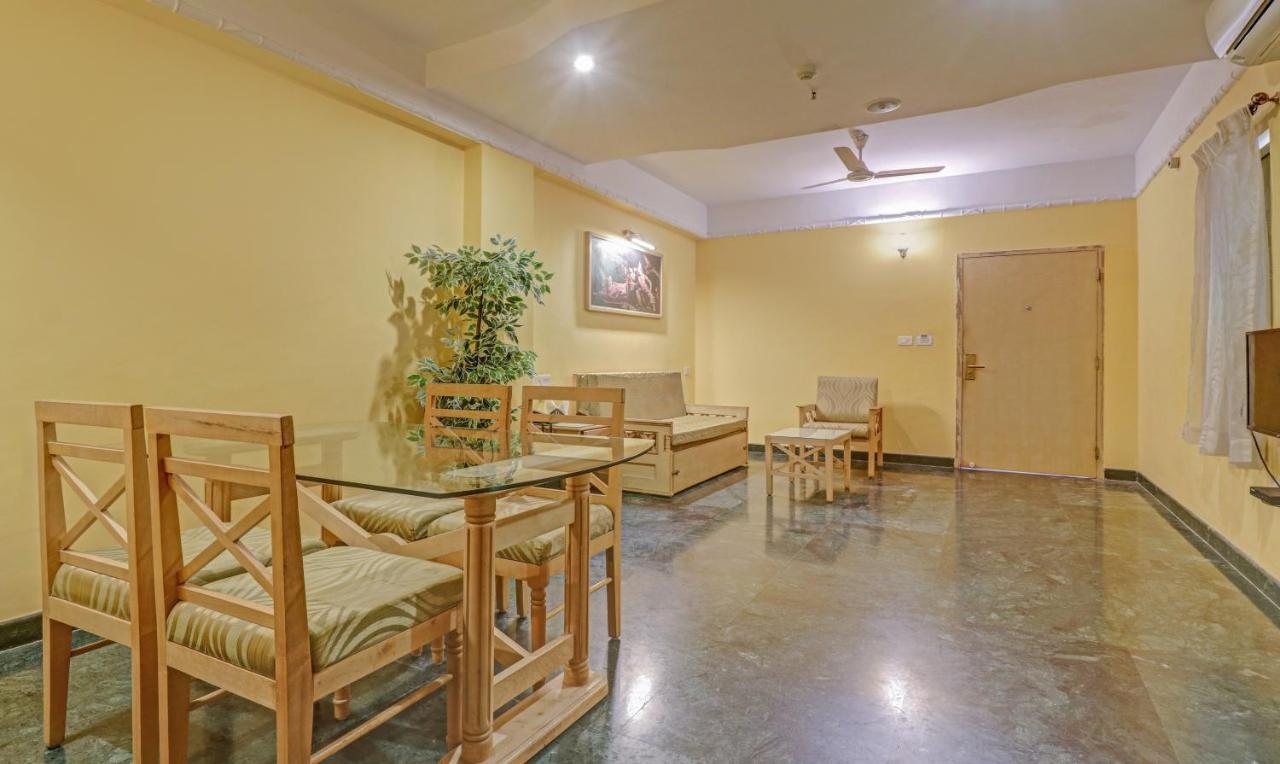 Treebo Komfort Suites, 3 Km From Mysore Palace Exterior foto
